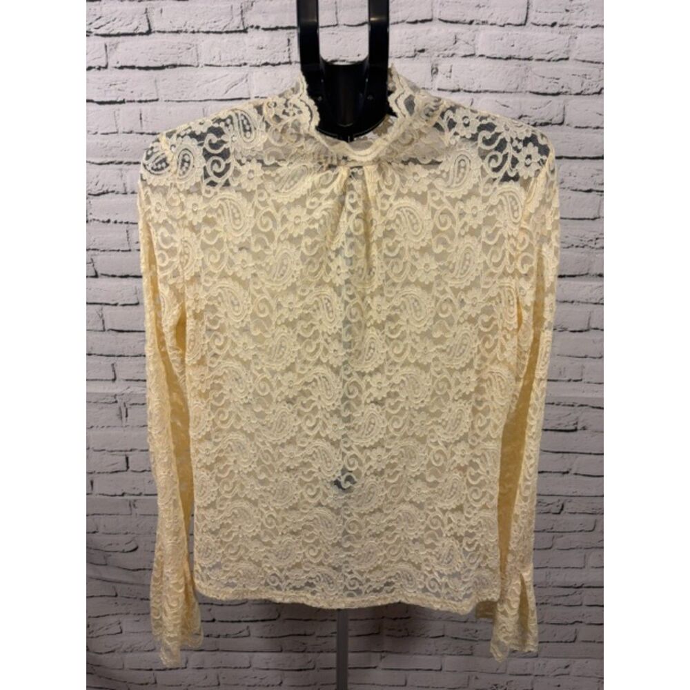 Cream Lace Long‑Sleeve Blouse – Size 2XL